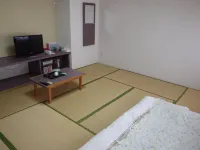 魚鍵旅館 鄰近热田站的酒店