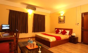 Royal Astoria Hotel