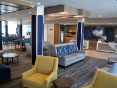 Holiday Inn Express & Suites CABOT by IHG Hotels in Cabot