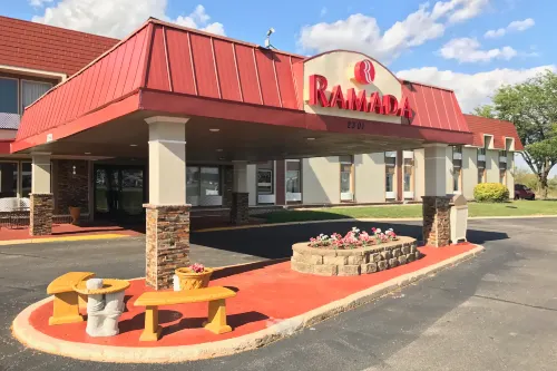 Ramada by Wyndham Albert Lea Hotels in Albert Lea