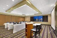 La Quinta Inn & Suites by Wyndham Springfield MA Hotels in West Springfield