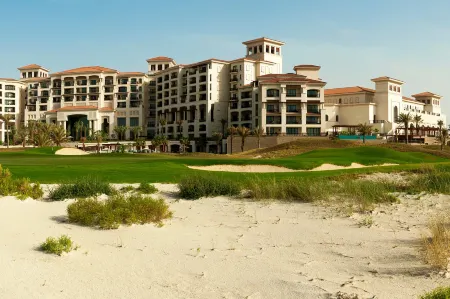 The St. Regis Saadiyat Island Resort, Abu Dhabi Отели рядом с достопримечательностью «Яс»