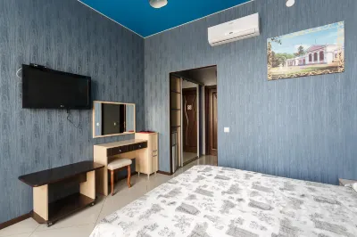 Orange Hotel