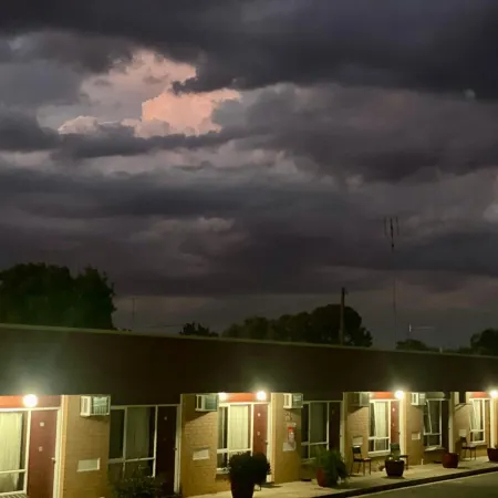 Century Motor Inn, Finley