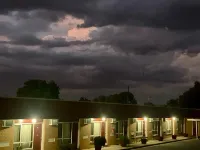 Century Motor Inn, Finley Hotels in Finley