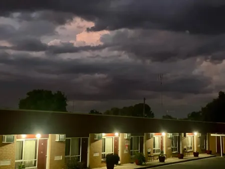 Century Motor Inn, Finley