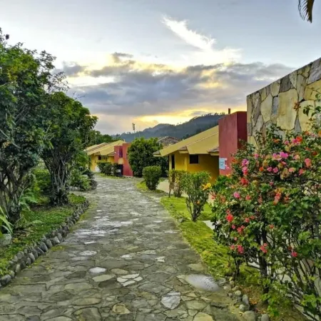 Jarabacoa River Club & Resort