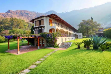 Villa Santa Catarina Отели в г. San Andres Semetabaj