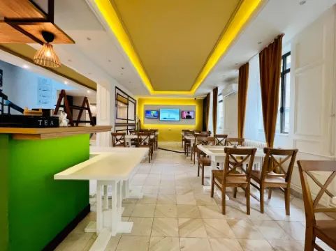 Side One Design Hotel Garni Отели рядом с достопримечательностью «Земун»