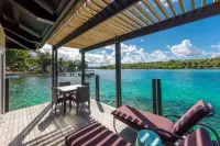 Warwick le Lagon Resort & Spa, Vanuatu - de playa