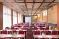 Hotel Bratislava Hotel di Samorin