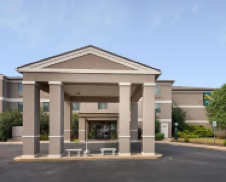 Quality Inn