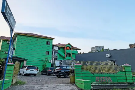 Hotel O Surya HotelNearTaman Anggrek Pkk Watansoppeng Отели в г. Lalabata