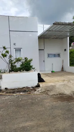 Homestay Defaza 47 & 48 Отели в г. Tarogong Kaler