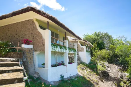 Theodor at Labuan Bajo Отели рядом с достопримечательностью «Labuan Square»