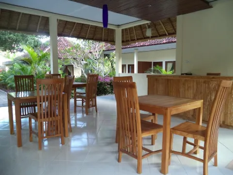 Star East Bungalows Отели рядом с достопримечательностью «Lipah Beach»