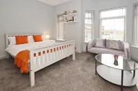 타운하우스 플러스 - 301 웨스트 스트리트 크루