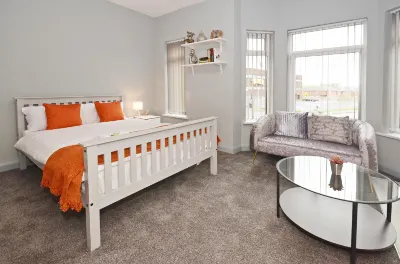 타운하우스 플러스 - 301 웨스트 스트리트 크루 Secret garden 주변 호텔