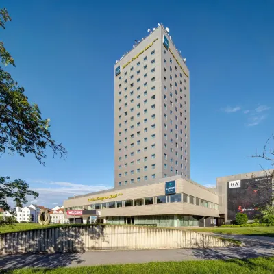 Clarion Congress Hotel České Budějovice Hoteles cerca de Ayuntamiento