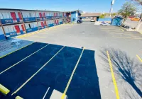 Budget Inn - Motels
