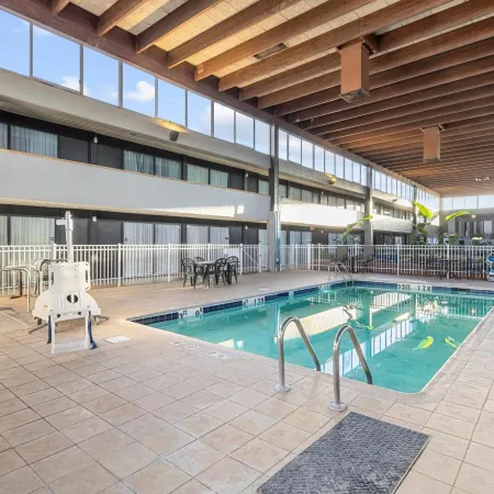 Riverside Hotel & Conference Center