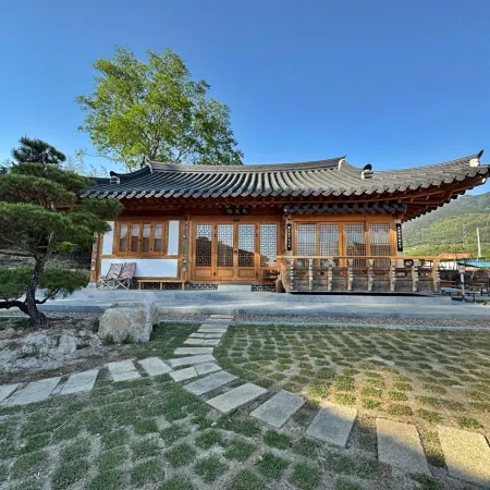Hanok Stay - Jukrokjungsa