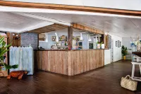 Turtle Bay Lodge - bar