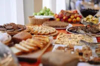 Apricot Aghveran Resort - breakfast