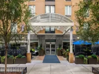Holiday Inn Express NYC CHELSEA - NOMAD AREA by IHG Hotels near New York Moynihan Train Hall At Penn Station