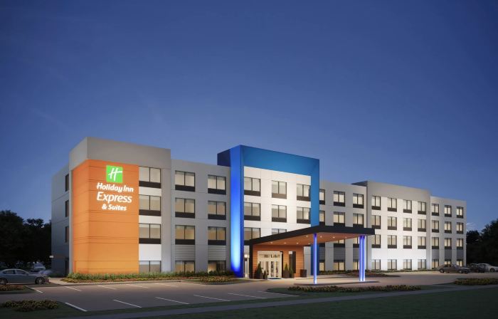 Holiday Inn Express & Suites Overland Park South by IHG