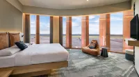 Moxy Luxembourg Airport Hotel dekat Bandara Luxembourg
