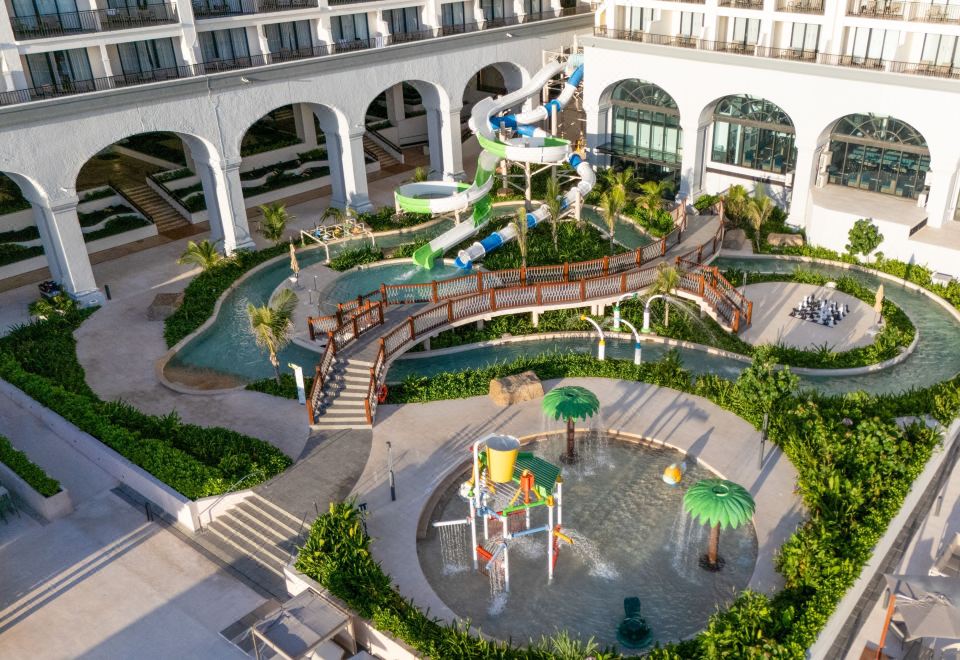 Marriott Cancun Resort Over view