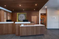 希爾斯博洛萬楓套房飯店