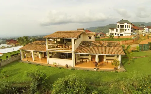 Goodlife Residence Hoteles en Rohero