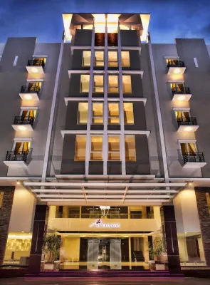 Orchardz Hotel Ayani Hotels in Parit Tokaya