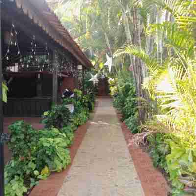 Sea Breeze Inn, Calangute Goa Hotel Exterior