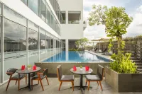 Swiss-Belhotel Jambi - piscine