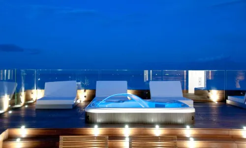 โรงแรมคอมมอดอร์