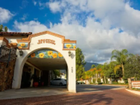 Chantico Inn Hotels in Ojai