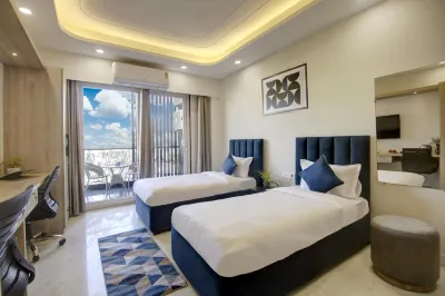 FlxHo Quad - Luxury Studio Apart Hotel DLF Cyber City Hotels in DLF Phase 3