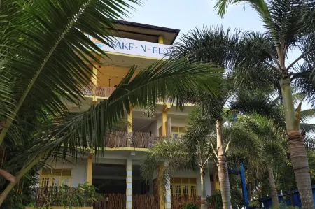 Wake N Flow, Weligama