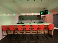 Holiday Inn & Suites BOTHELL by IHG - bar