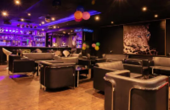 Al Mansour Plaza Hotel