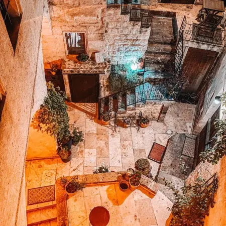 Elaa Cave Hotel