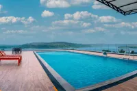 Hotel Hilltop International