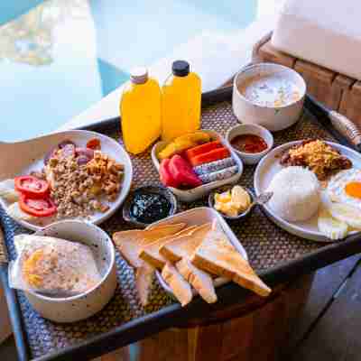 ซอลตี้ แอนด์ ซันนี่ เกาะกูด Dining/Meeting Rooms