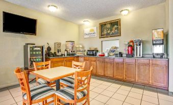 Days Inn by Wyndham Hernando