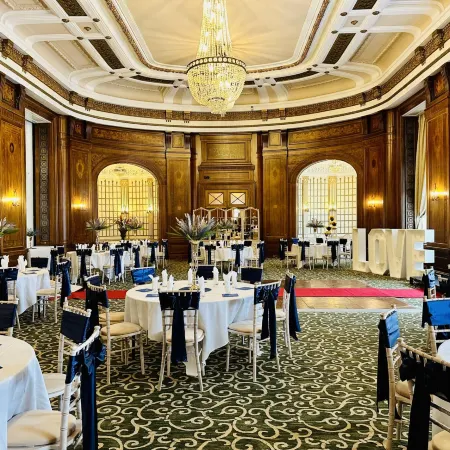 Adelphi hotel