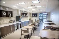 SpringHill Suites by Marriott Miami Airport South Blue Lagoon Area - breakfast