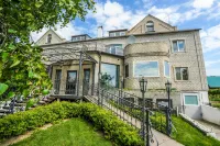 Monro Hotel Hotels in Artyom